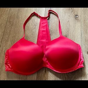 Red Fromt Closure Victoria’s Secret Bra